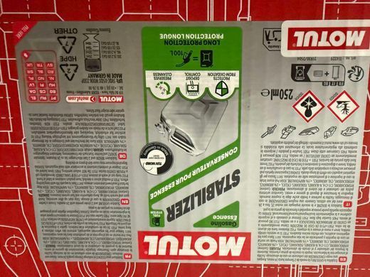 Присадка в топливо, что увеличивает срок годности бензина до 24 мес.. MOTUL 843802/STABILIZER (250ML)/108559, 250 мл
