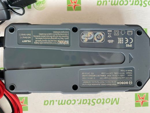 Зарядний пристрiй Bosch C30 6V/12V 120Ah 0 189 911 030 AGM/Ca/Ca/EFB/GEL/VRLA 0,8/3,8A